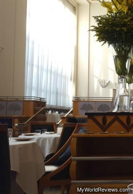 Eleven Madison Park dining room