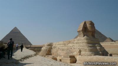 The sphinx and pyramids of giza