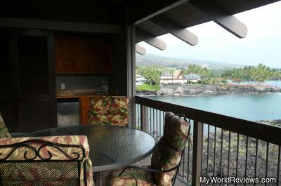 Outdoor lanai seating area