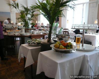 Breakfast Room