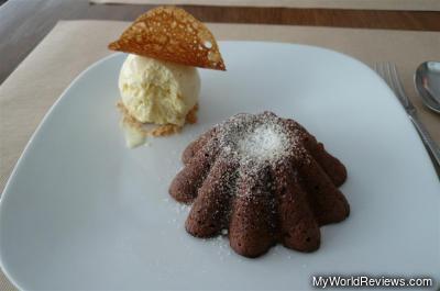 Chocolate volcano cake